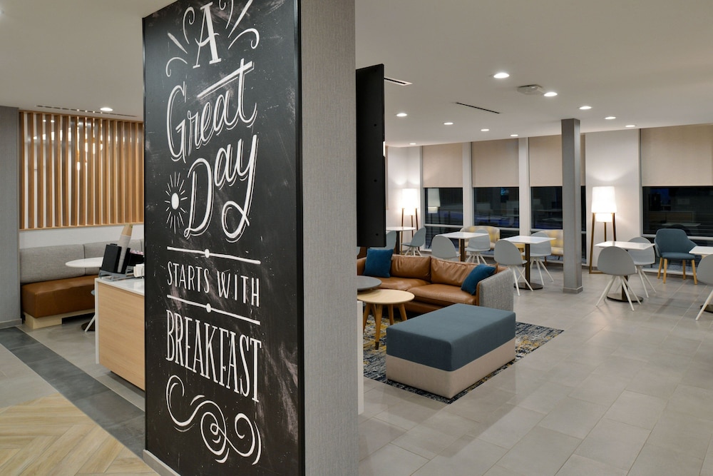 TownePlace Suites by Marriott Asheville Downtown 23/37