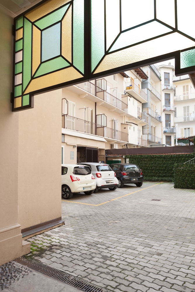 Cuneo Hotel 34/37