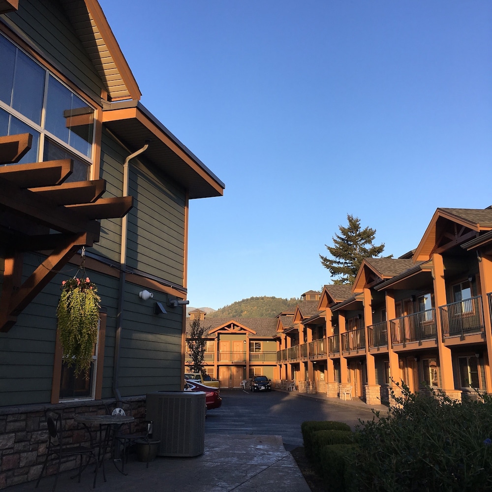 Vedder River Inn 39/46