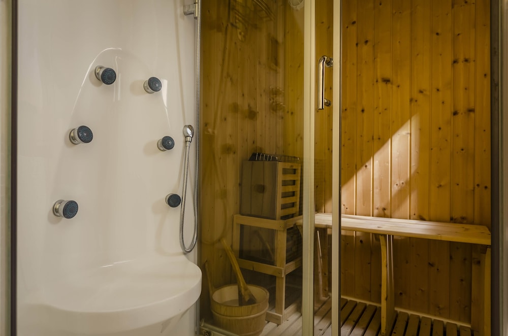 Dorma Cunit Suites & SPA 59/60