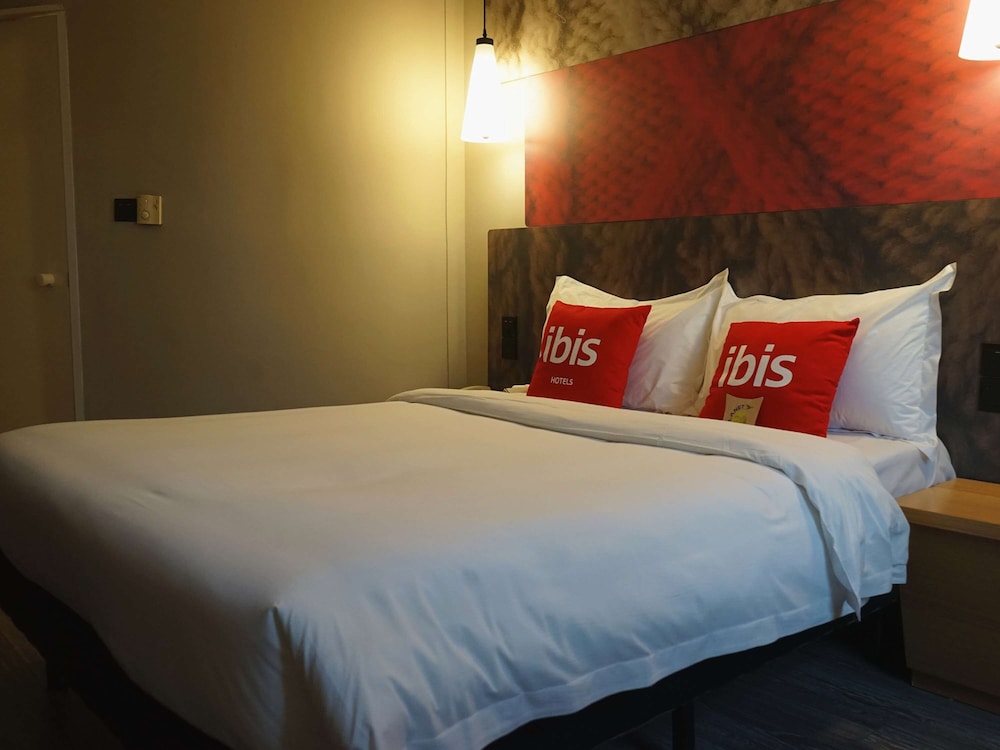 IBIS SHANGHAI LIANYANG 16/44