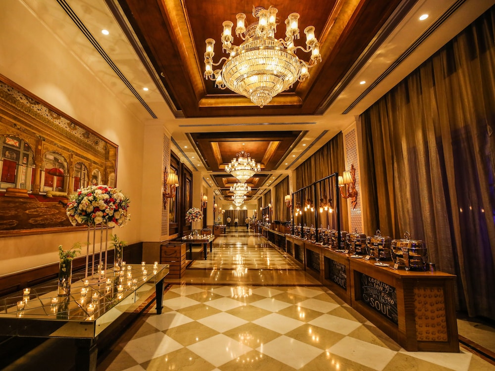 Golden Galaxy Hotels & Resorts 13/50