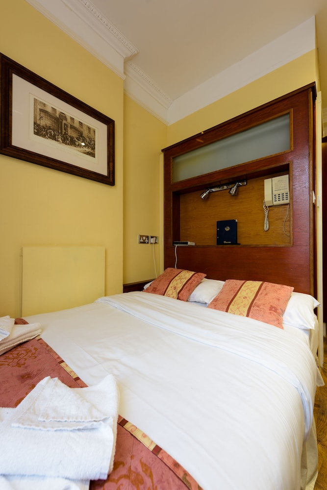 Standard, Double Bed