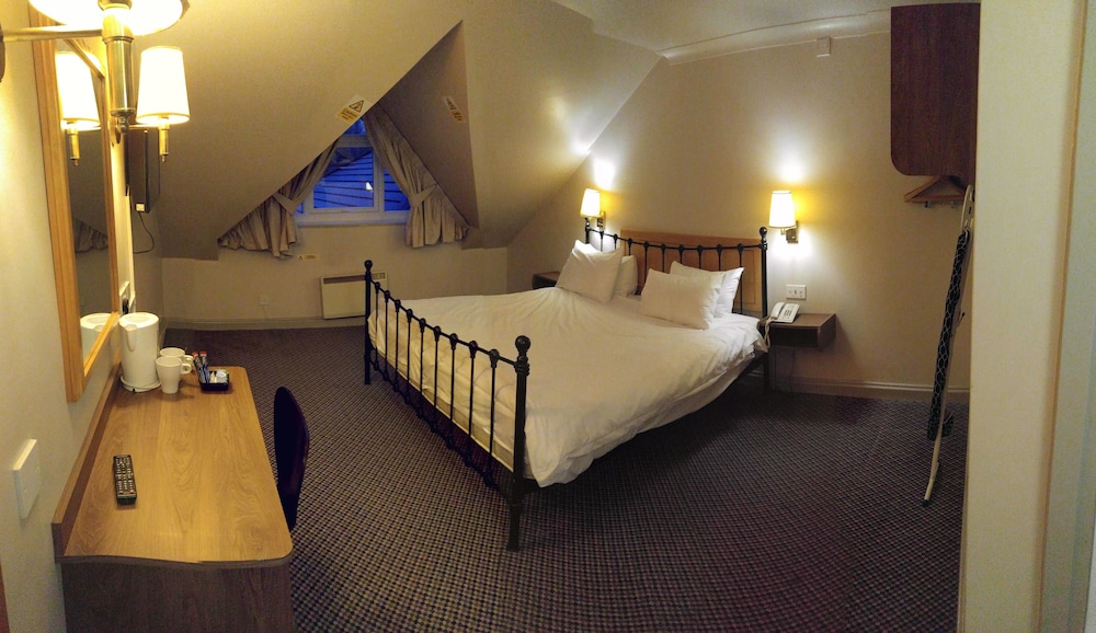 247Hotel.com 30/65