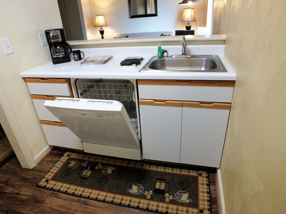 Affordable Corporate Suites of Waynesboro 49/60