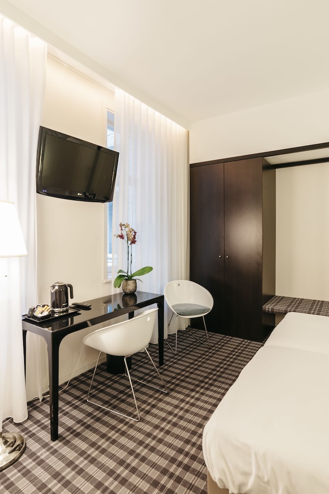 Leopold Hotel Ostend 32/72
