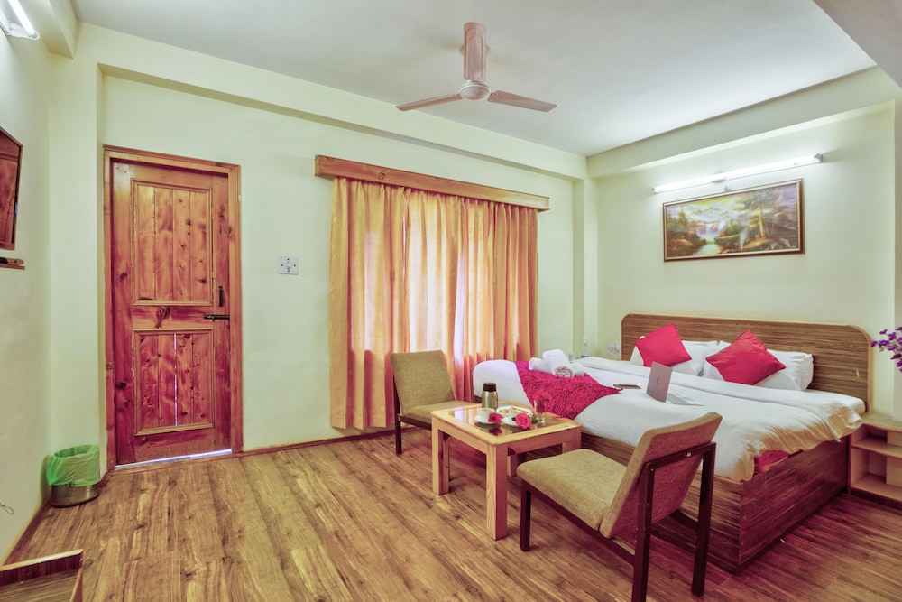 Hotel Monarch Residency 21/50
