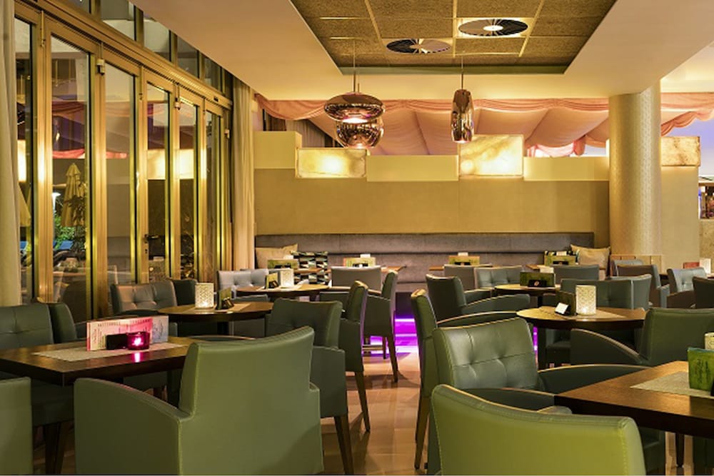 Beverly Park Hotel Spa 55/66