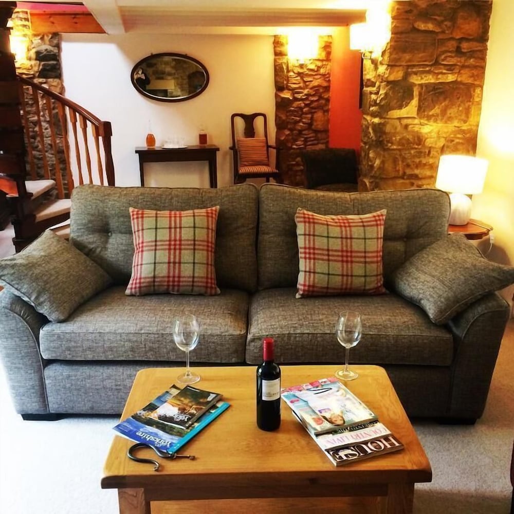 The Horseshoe Inn 25/35