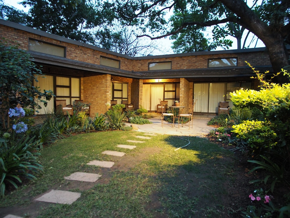 Dreamfields Guesthouse 1/46