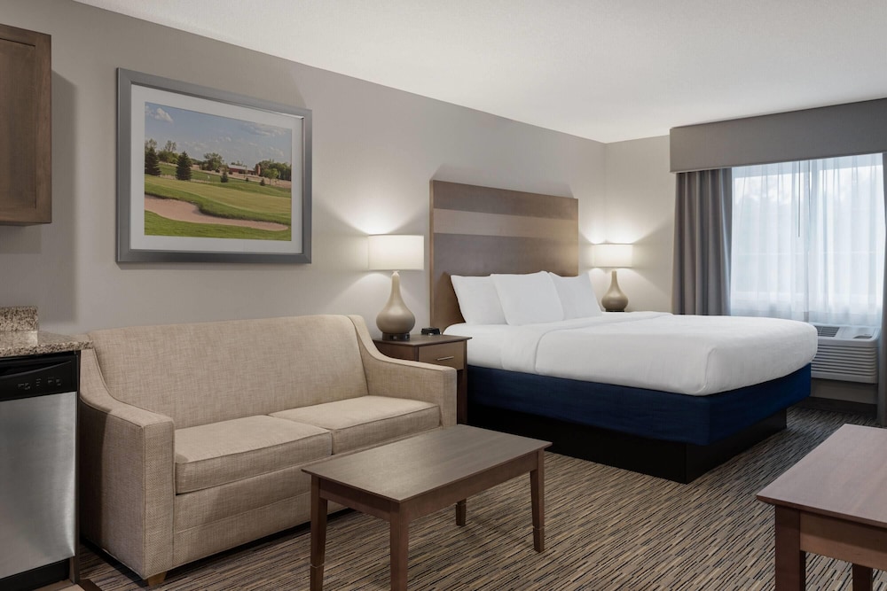 جناح بسرير كينج لذوي الإعاقة، Little Crow Resort & Conference, Trademark by Wyndham 2/4
