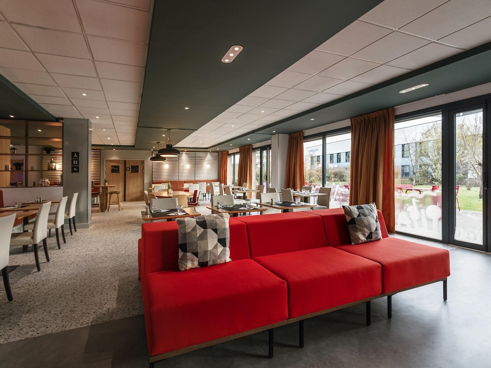 ibis Lyon Meyzieu 26/50