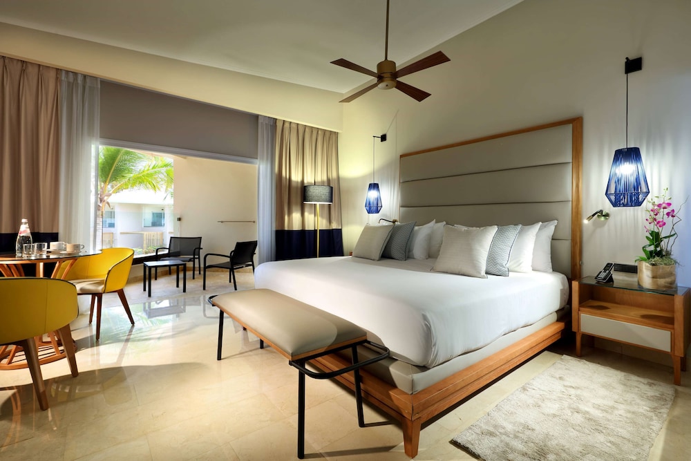 Grand Palladium Palace Resort Spa Casino All Inclusive 10/40
