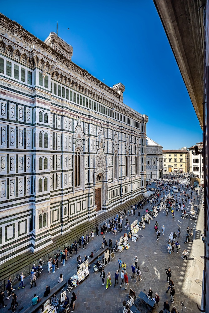 HOTEL DUOMO 66/74