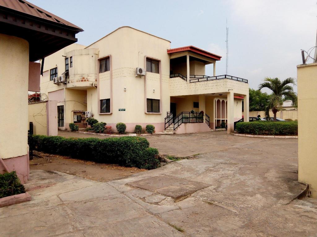 Royal Green Guest House 14/16