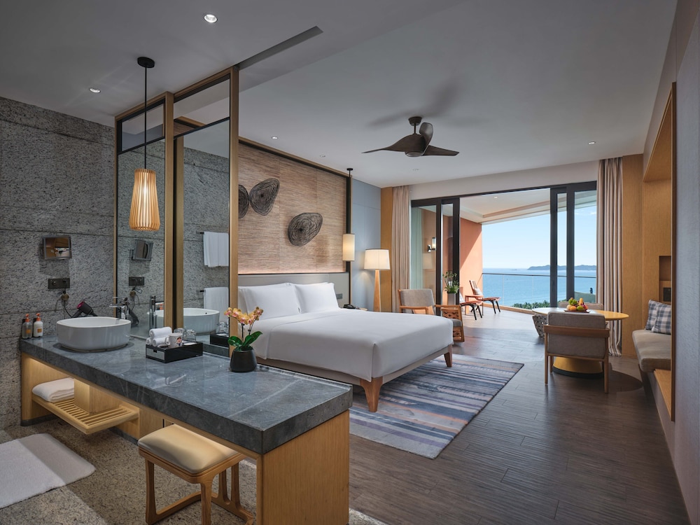 1 Bedroom, Kids Suite, Theme, Family, 1 King and 1 Single Beds, Ocean View