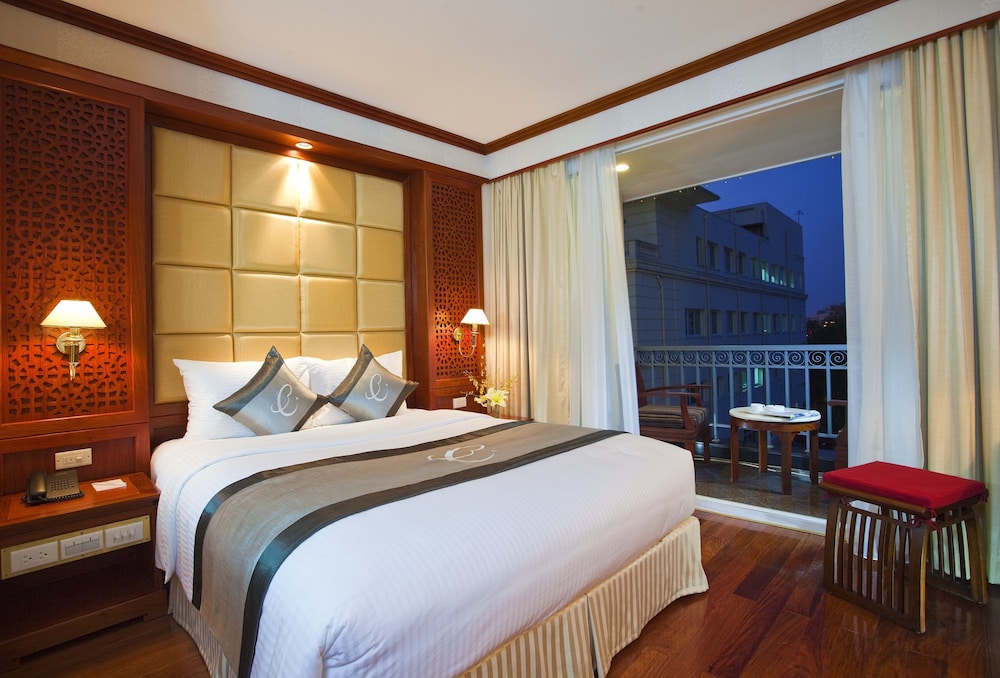 Conifer Boutique Hotel 10/29