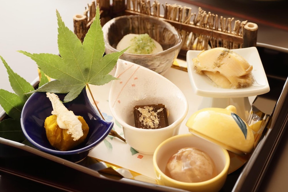 HANAMAKI ONSEN KASHOEN 20/61