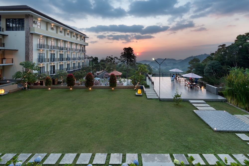 Nava Hotel Tawangmangu 65/73