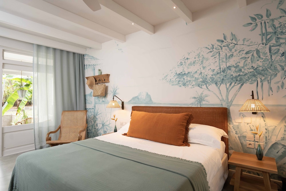 Comfort Pool Room