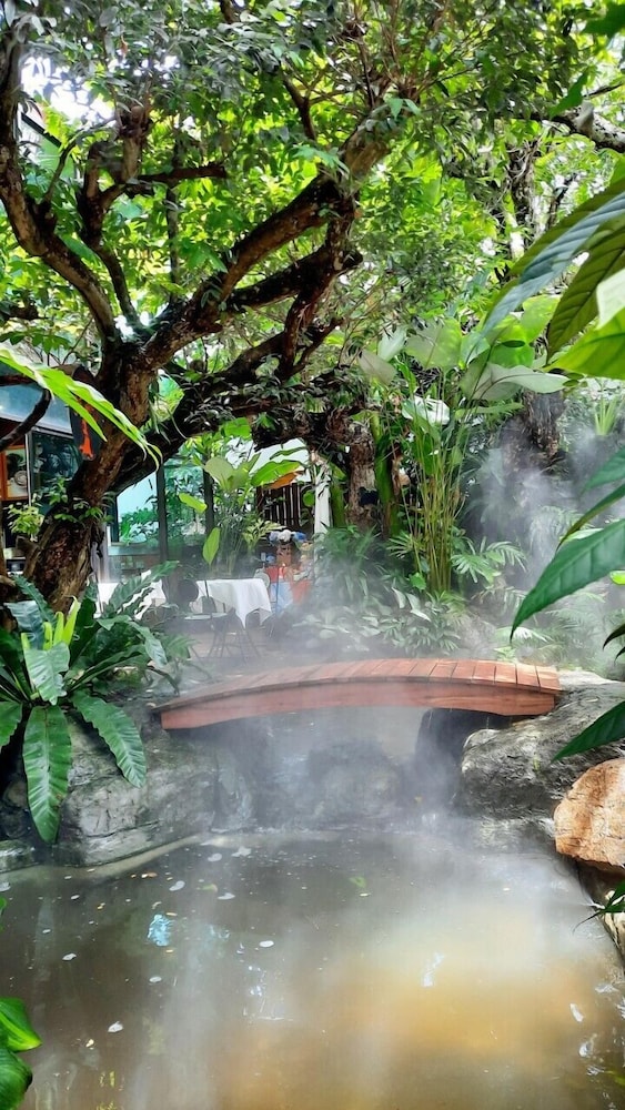 Floraville Phuket Resort 58/67