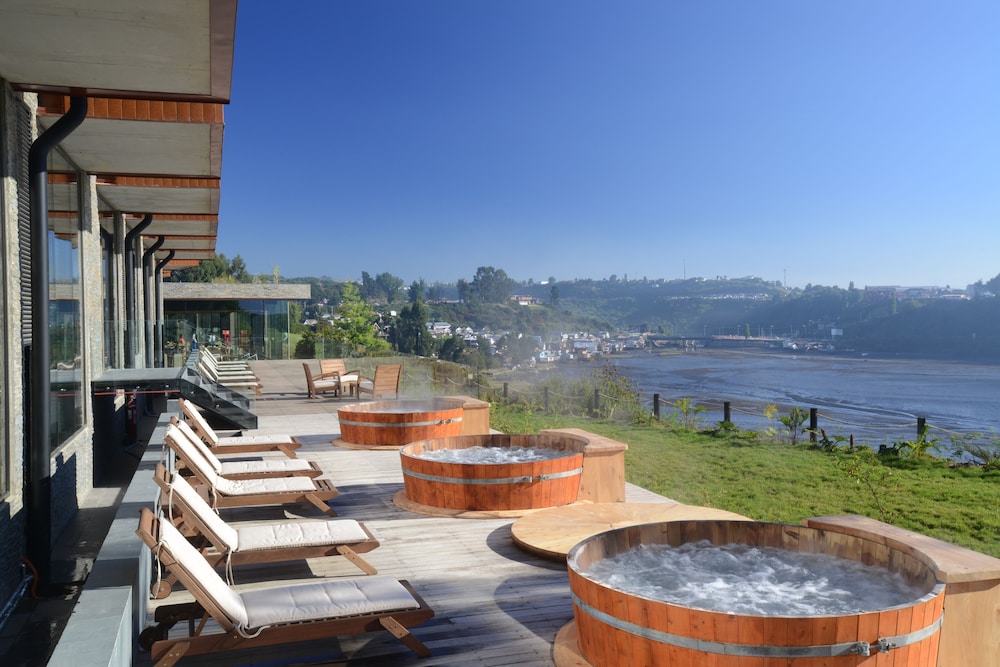 Enjoy Chiloehotel de La Isla 68/71