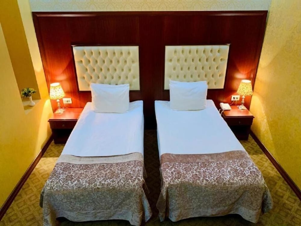 Clover Hotel Baku 33/50