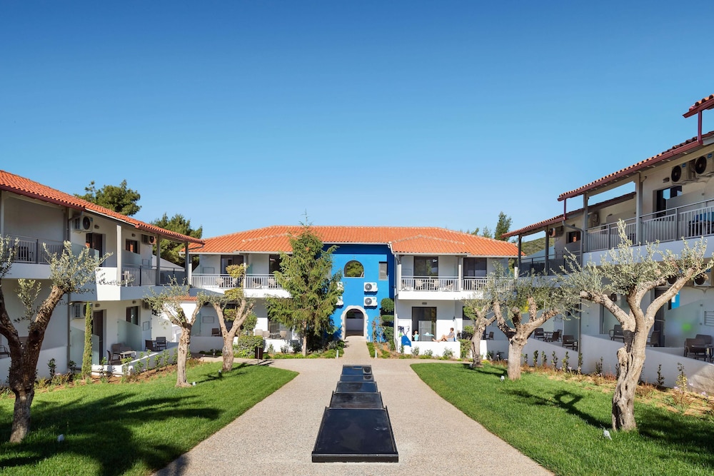 Philoxenia Hotel 64/68