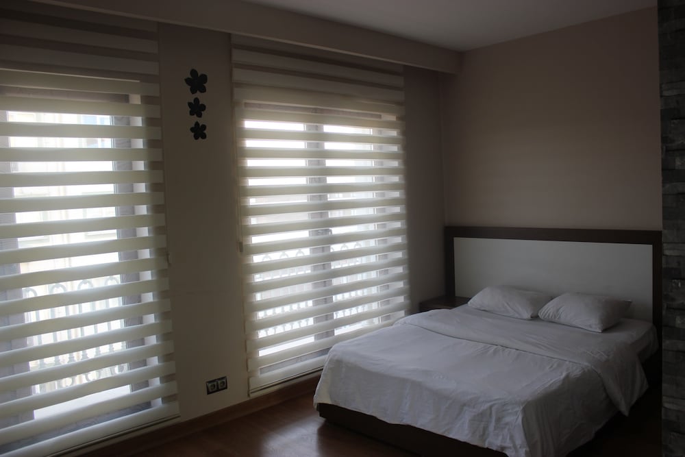 Ottoman Suites 32/50