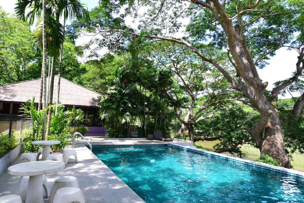 Baan Namping Riverside Village Chiang Mai 34/44