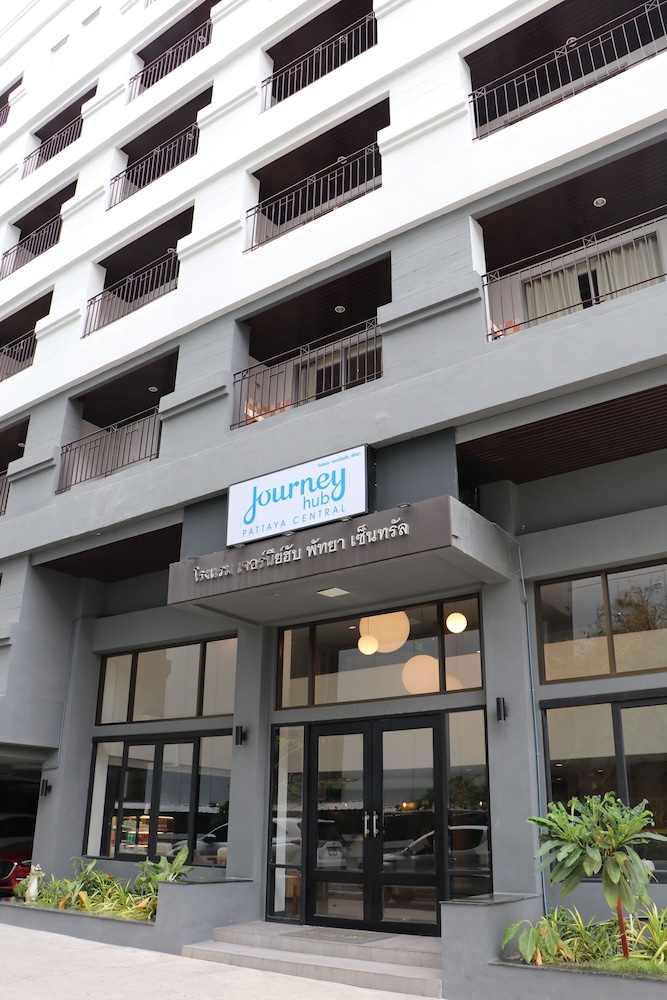 Journeyhub Pattaya Central 7/59