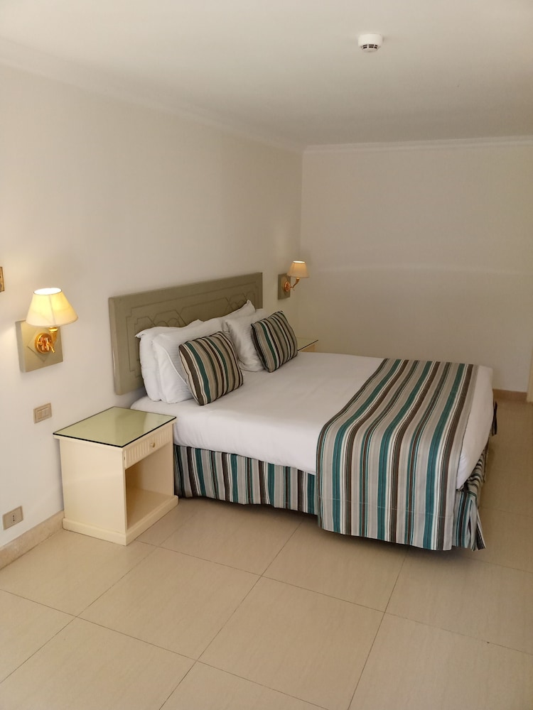 Cairo Pyramids Hotel 13/50