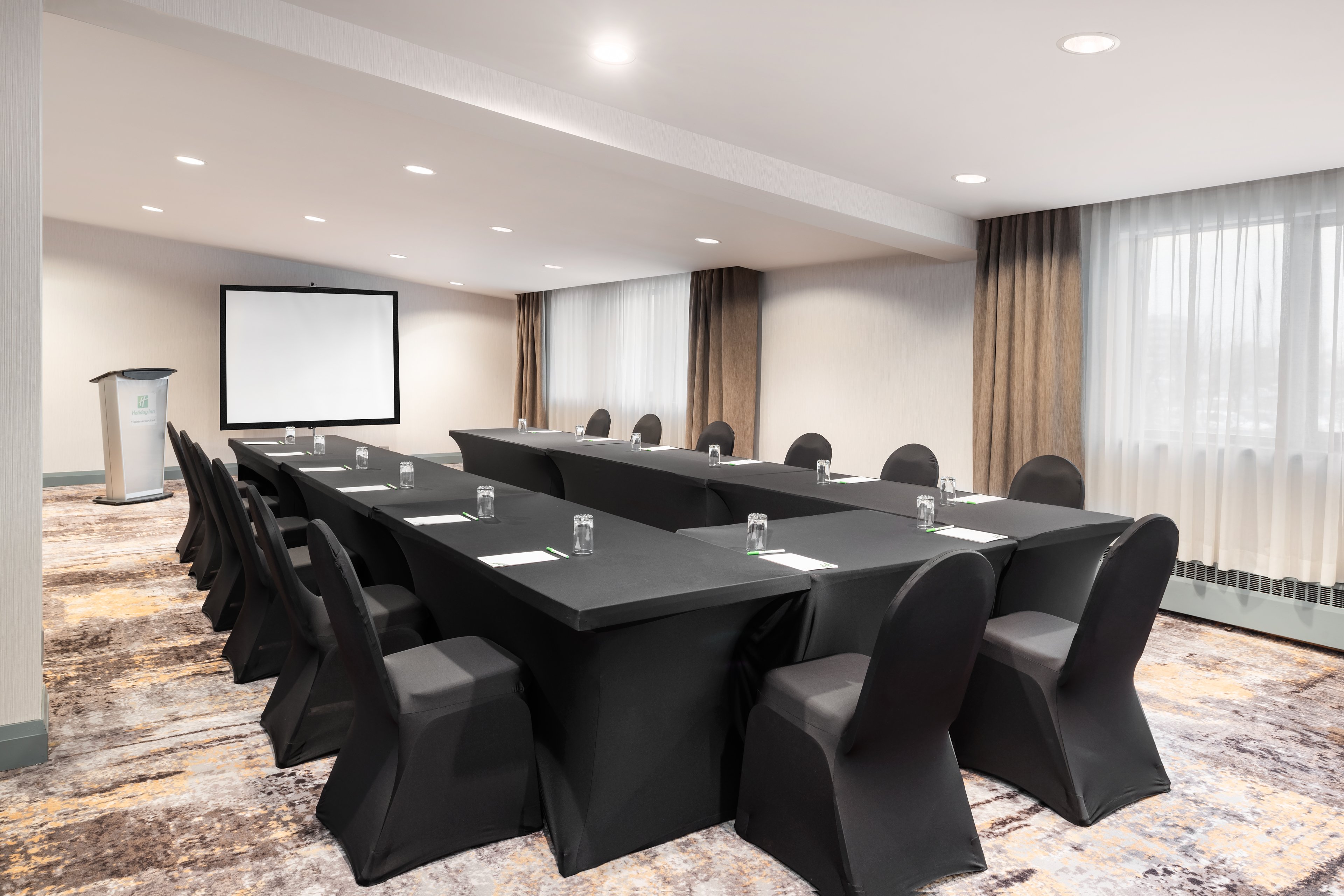Holiday Inn Toronto Airport East 47/61