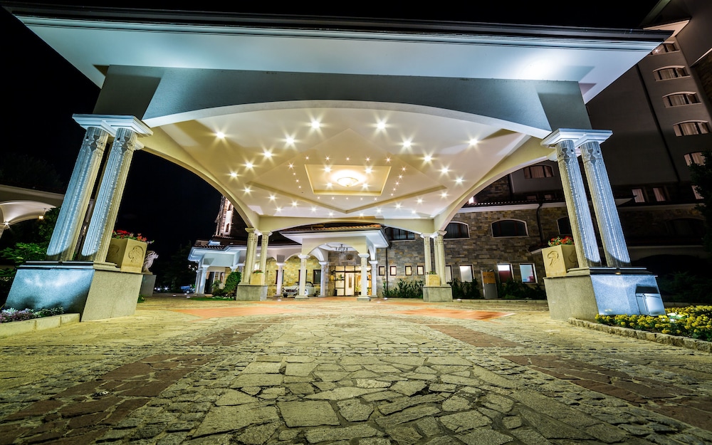 Hotel Helena Sands 8/50