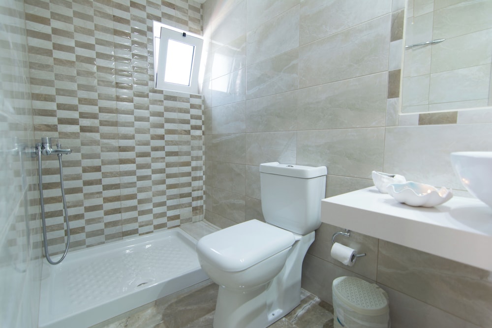 Sirena Apartments 42/46