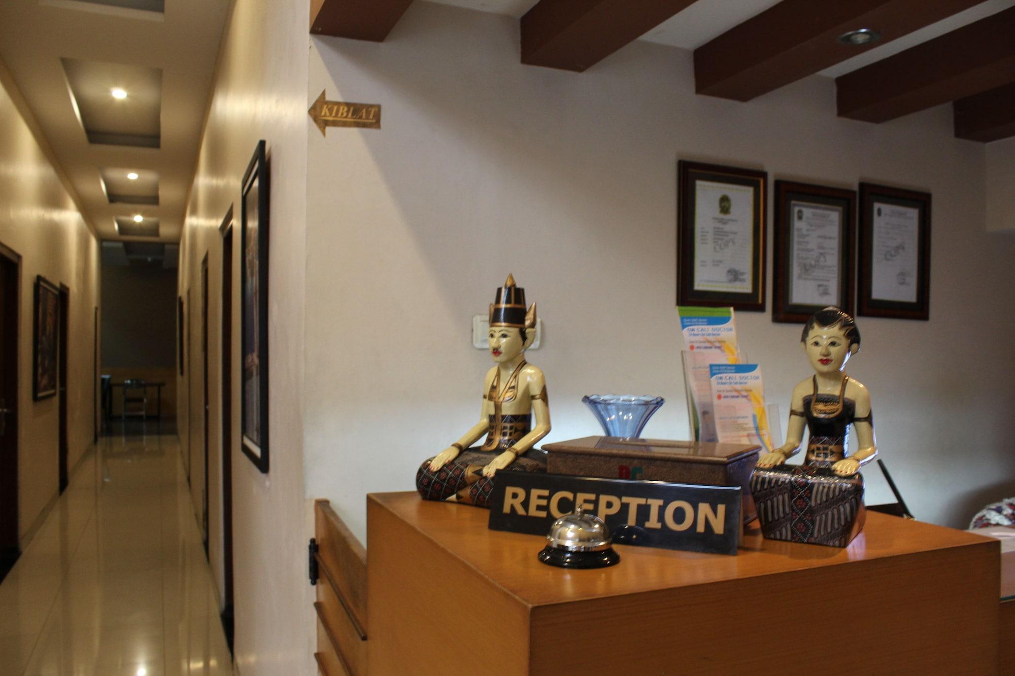 Grand Surya Hotel Yogyakarta 8/51