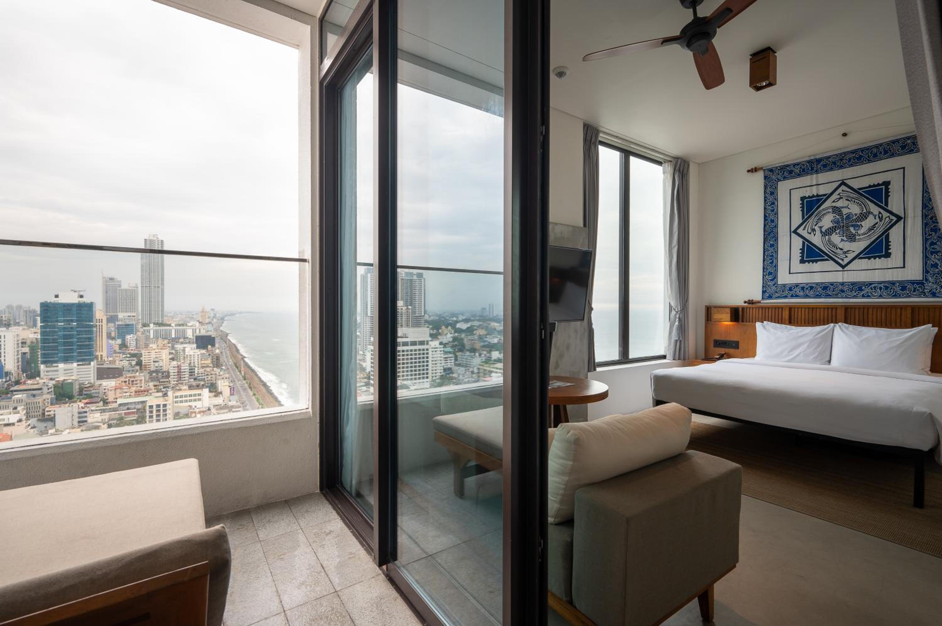 Deluxe, Partial City and Sea View, Terrace