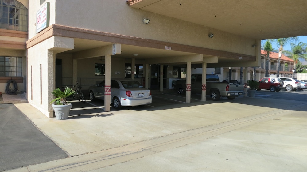Calimesa Inn Motel 4/46