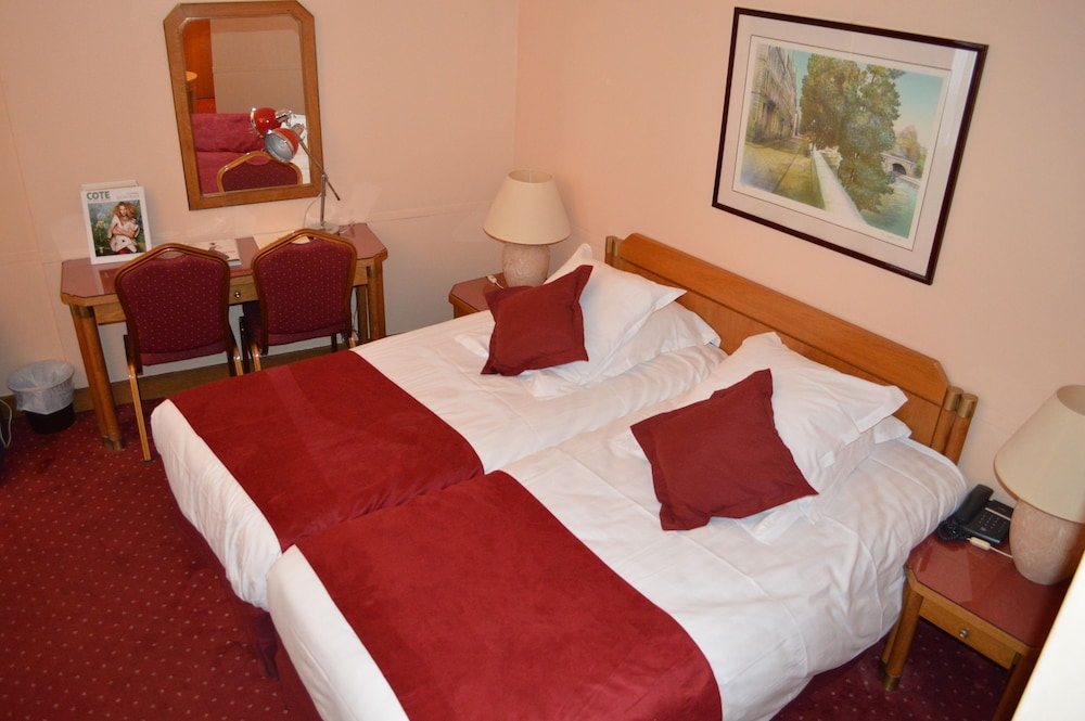 6VH Hotel 7/50