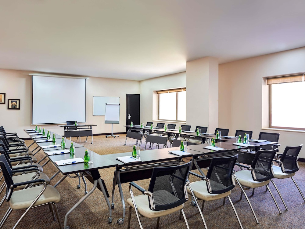 Ibis Hotel Amman 70/72