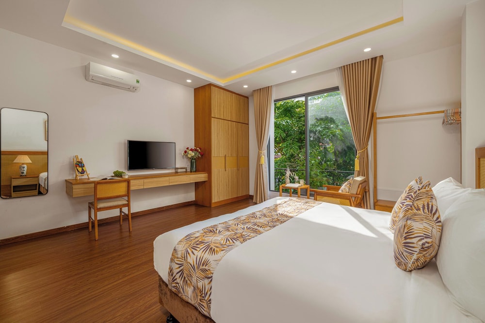 Omega Hotel 30/54