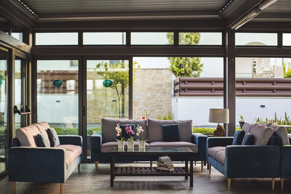 Latchi Escape Hotel and Suites 42/64