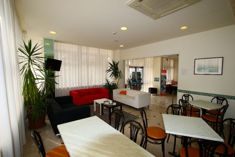 Hotel Madrid 20/26