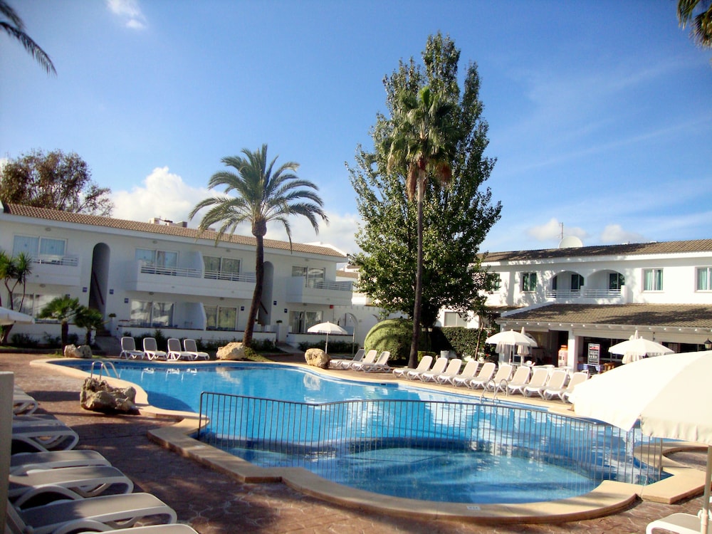 A10 Solecito Apartments 11/51
