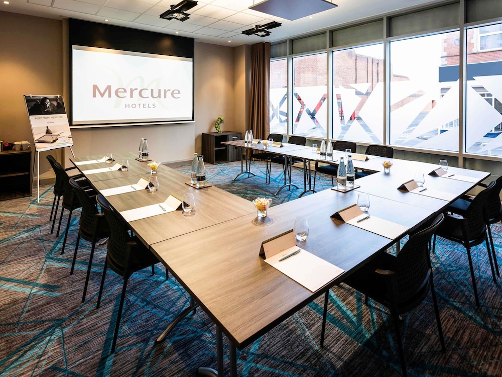 Mercure Bridgwater Hotel 68/72