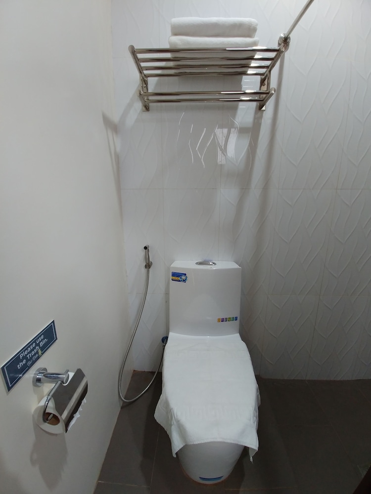 Bed+Bath Serviced Suites 19/66