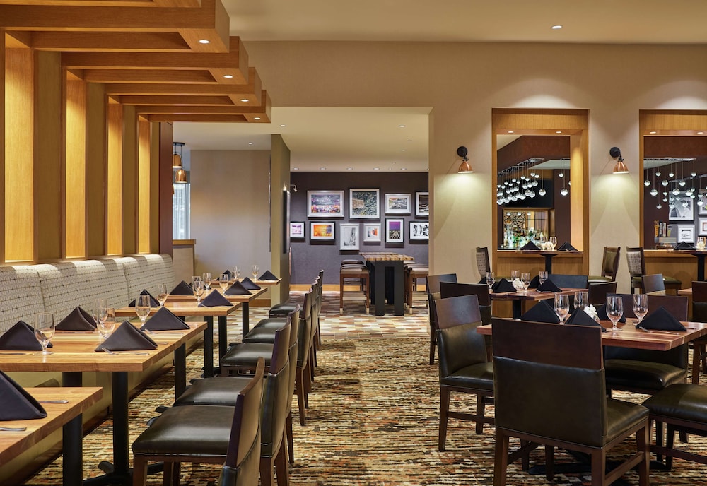 DoubleTree by Hilton Houston Intercontinental Airport 36/54