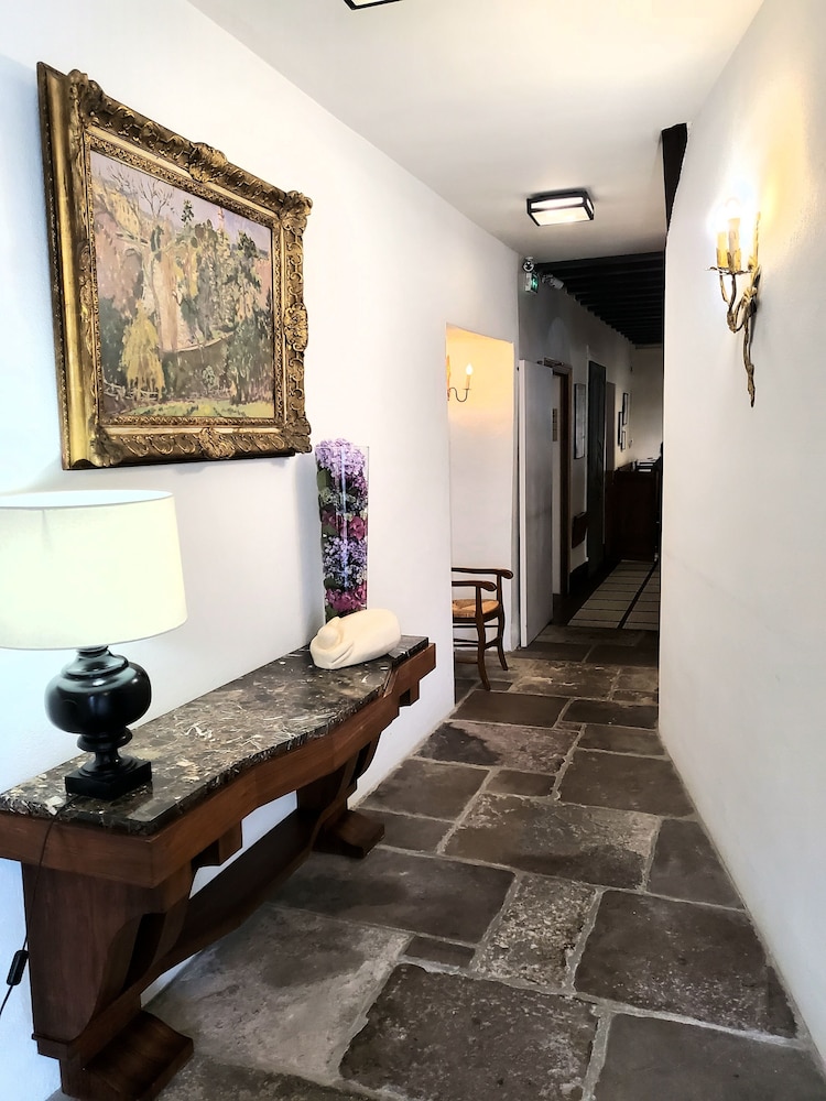 Le Grand Hôtel de la Poste 3/40