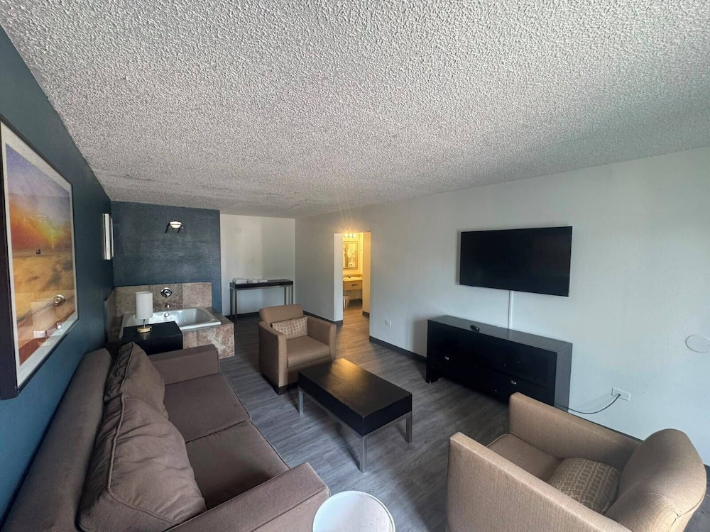 Express Inn Suites 37/58