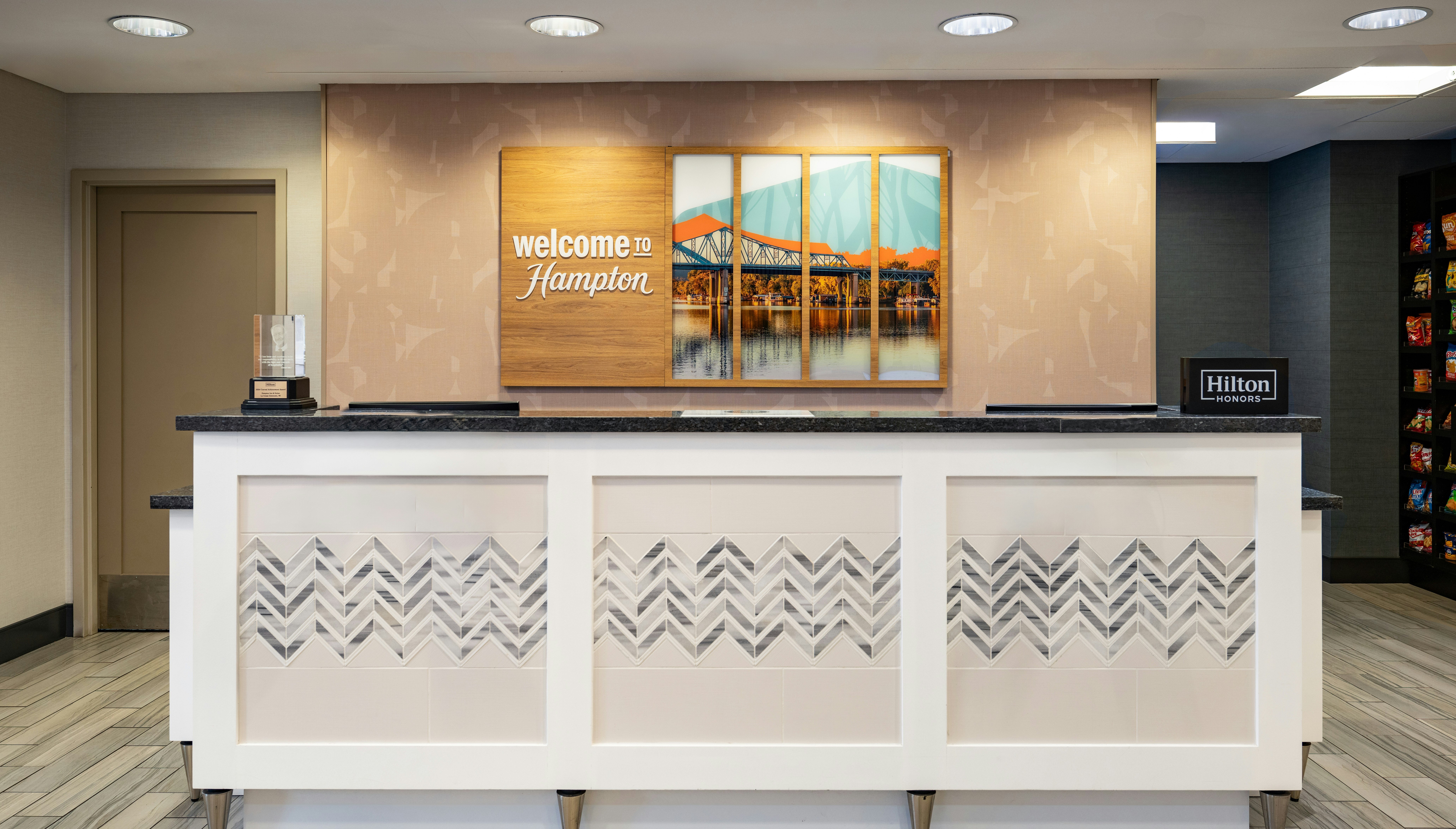Hampton Inn & Suites La Crosse/Downtown 5/63